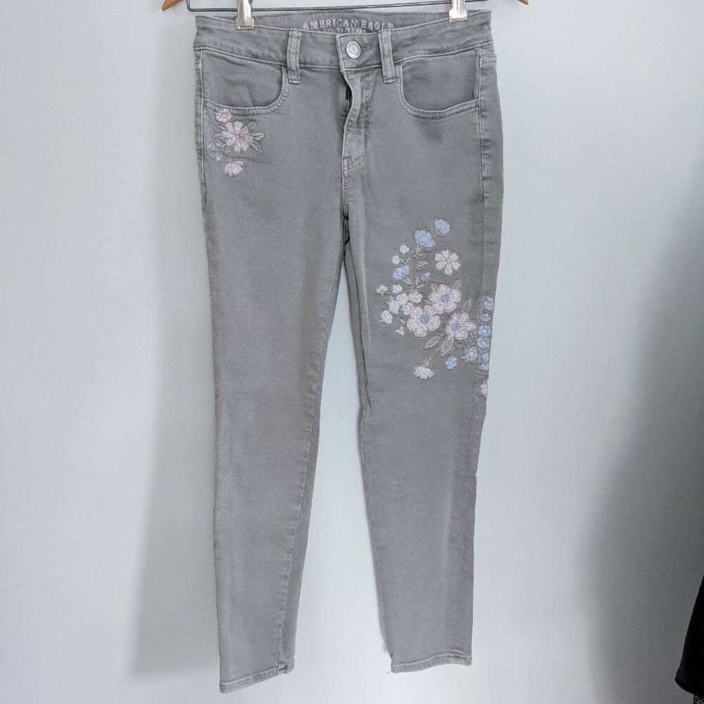 American Eagle Embroidered Crop Jeggings Gray 6 Short